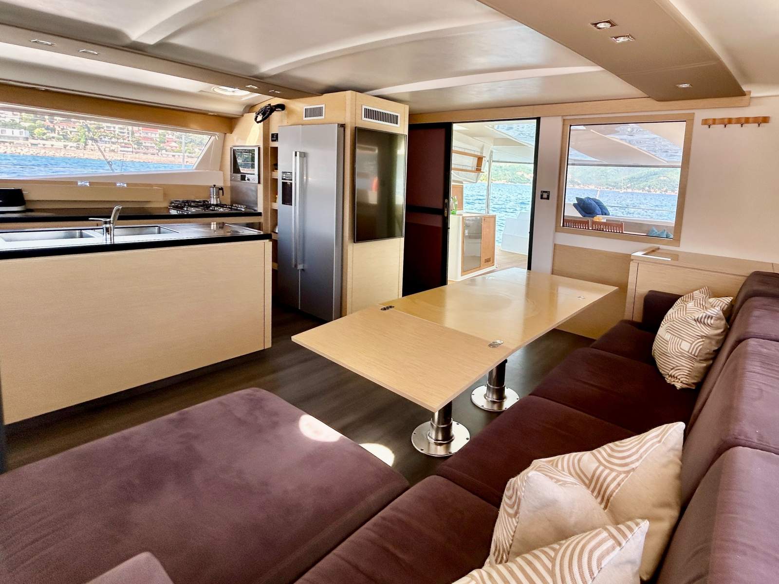 Fountaine Pajot Sanya 57