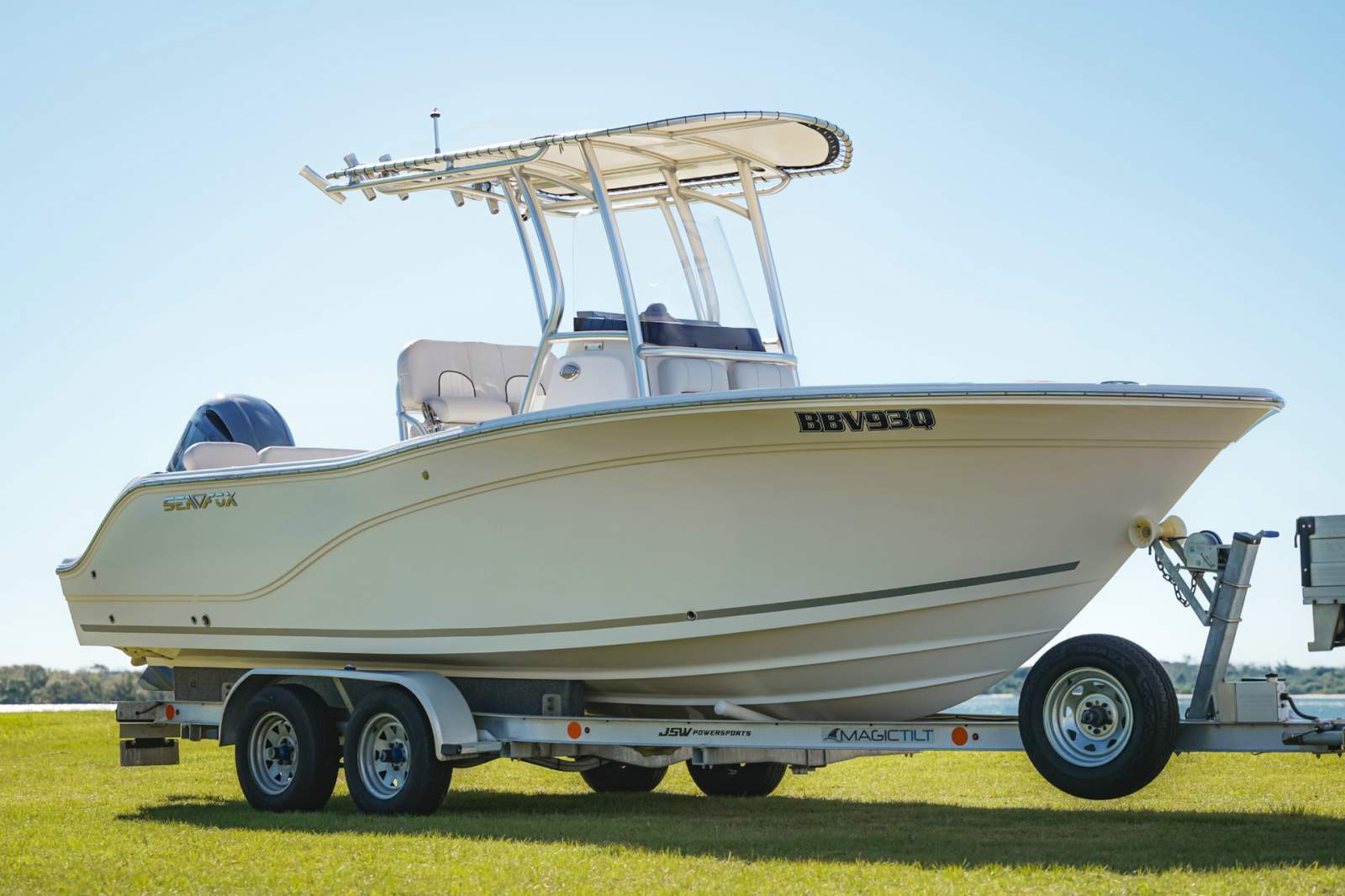 Sea Fox 228 Commander