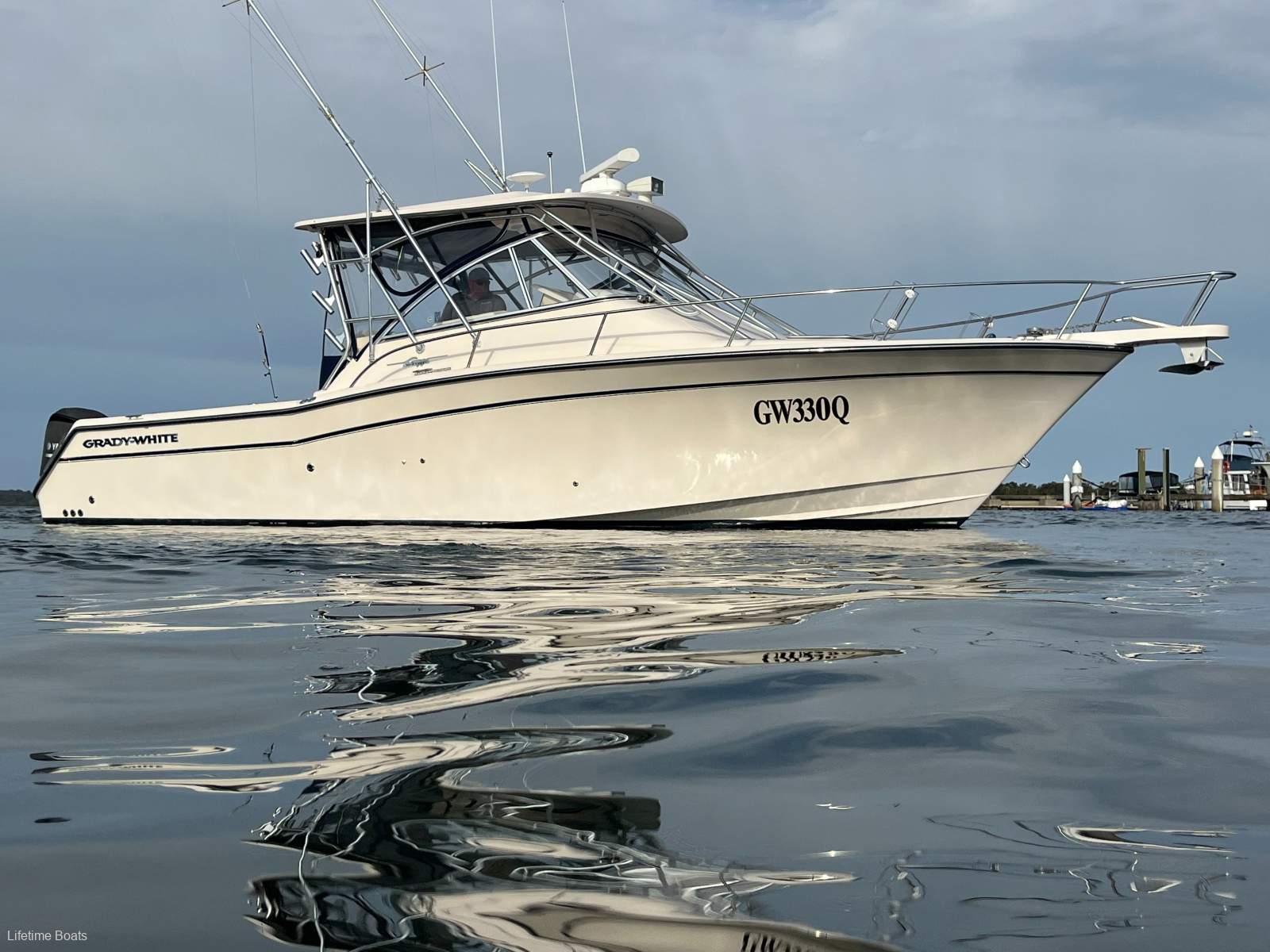 Grady-White Express 330 - 2008MY