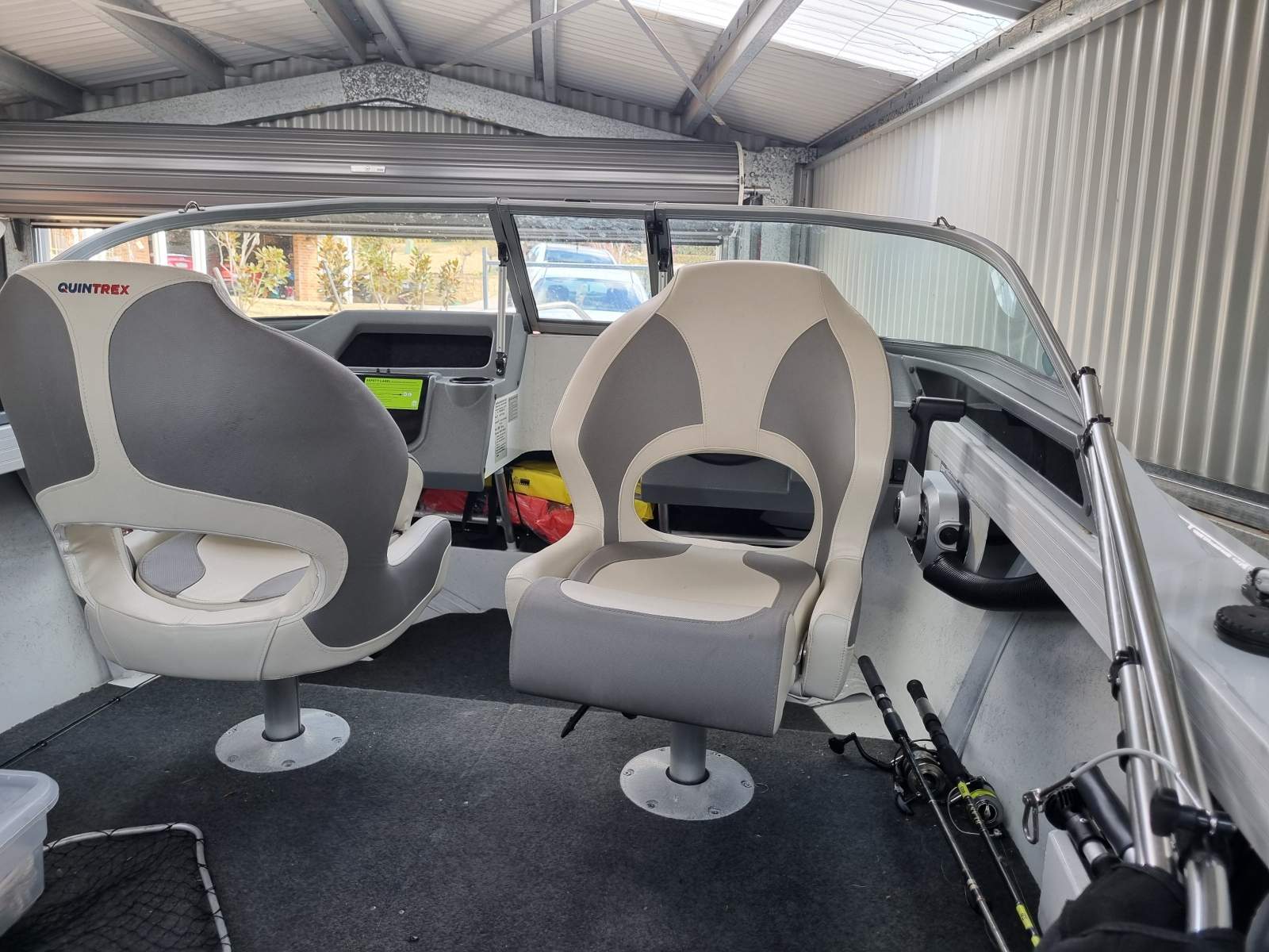Quintrex 430 Fishabout