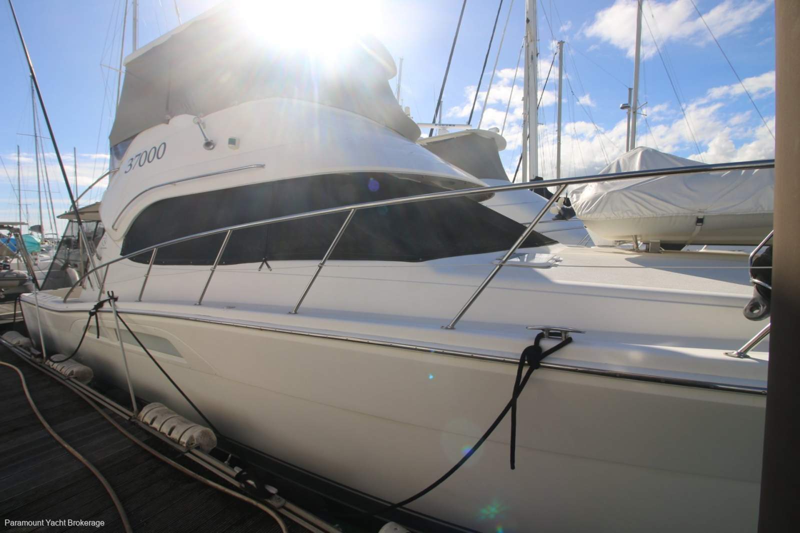 Riviera 52 Flybridge