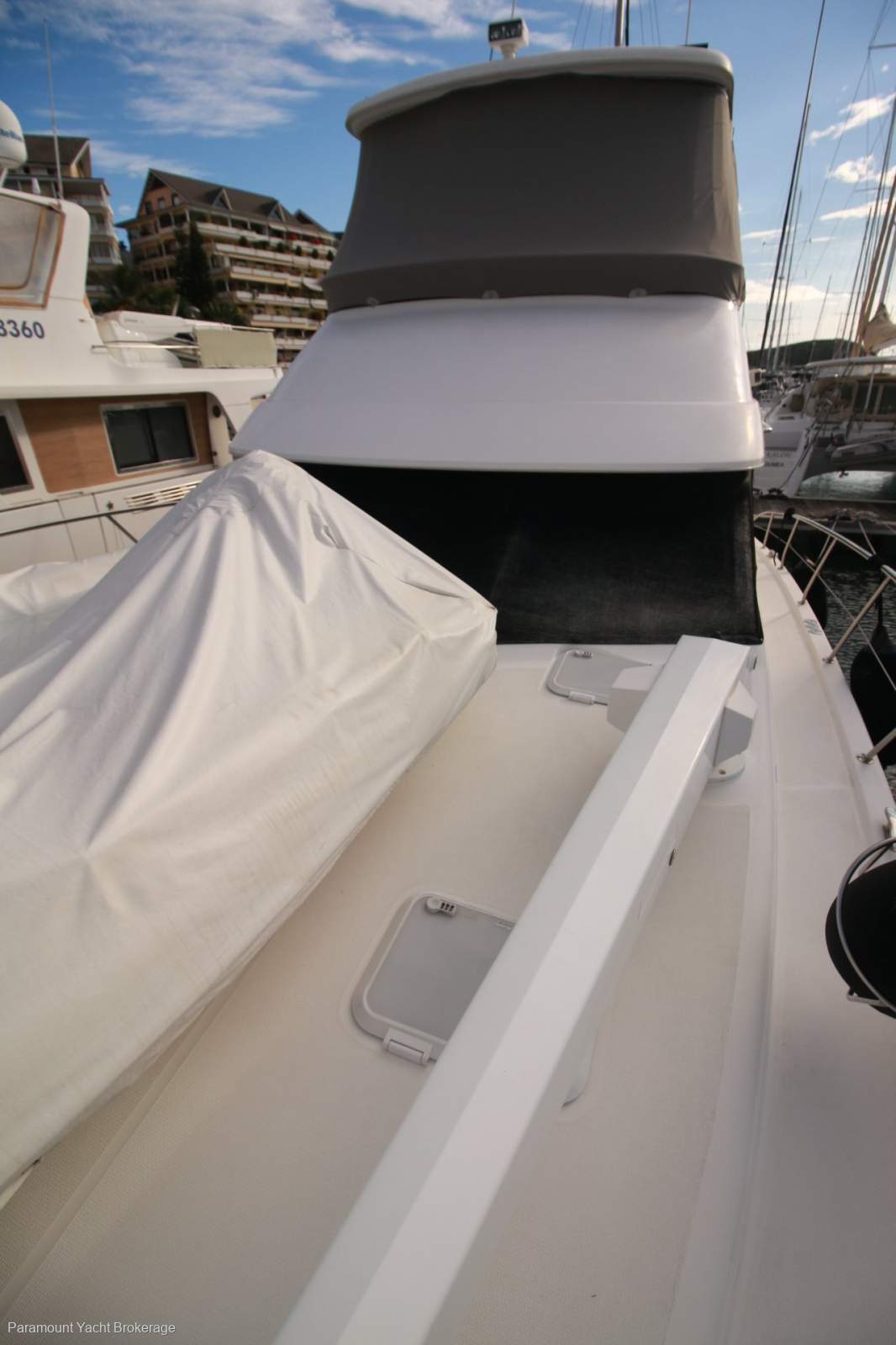 Riviera 52 Flybridge