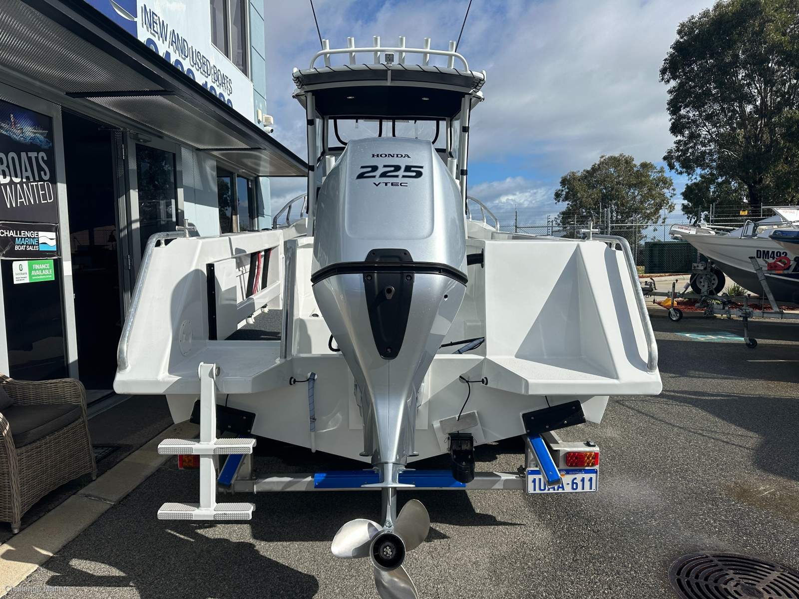 Southbound 800 Island Pro 8m LOA