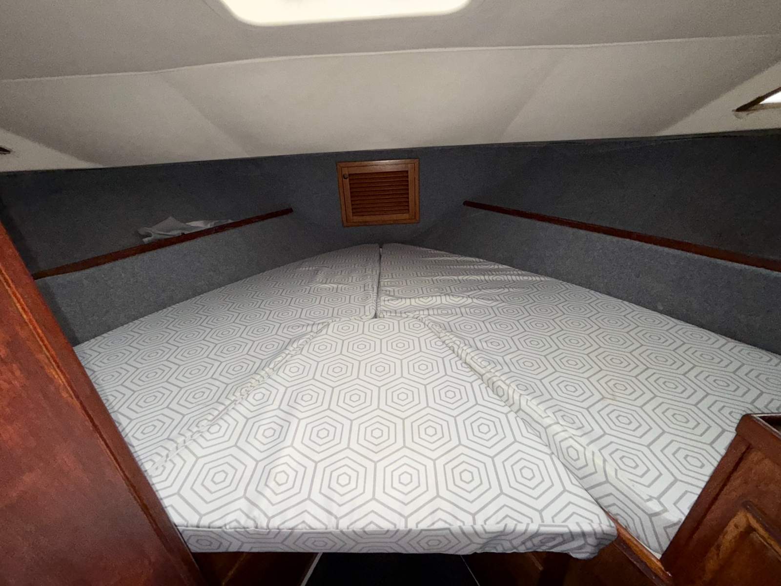 Ranger 35 Aft Cabin Moonlight Lady