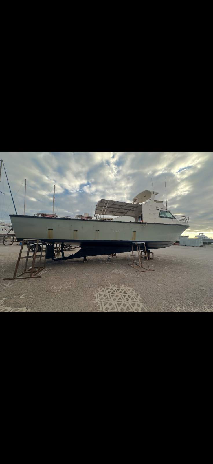 Precision 42 Flybridge