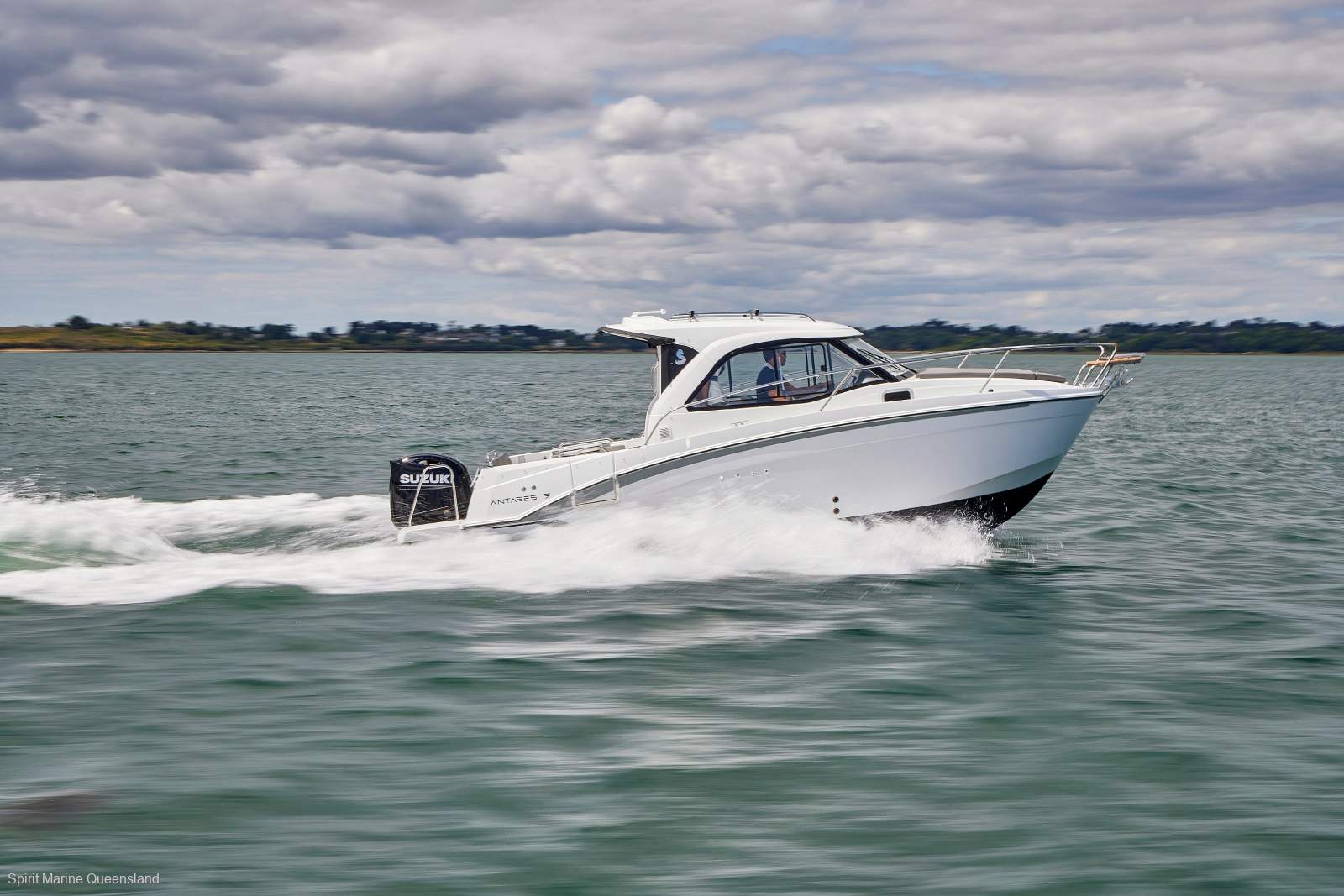 Beneteau Antares 7.0 OB V2 Cruising Version