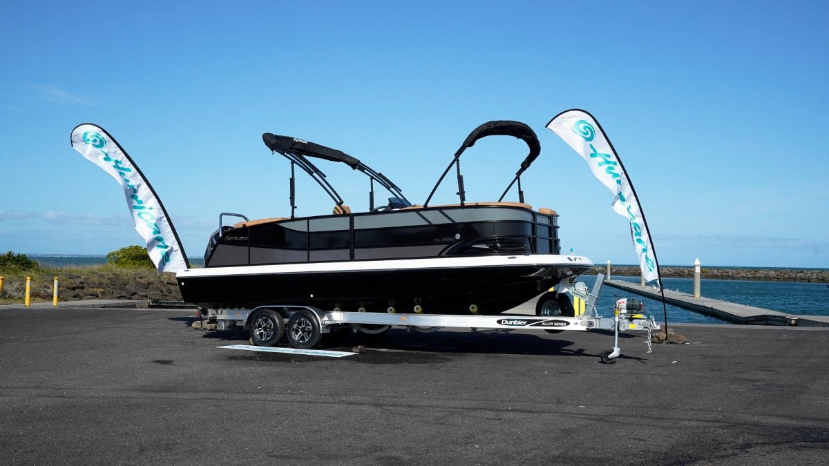 Hurricane Fundeck 236