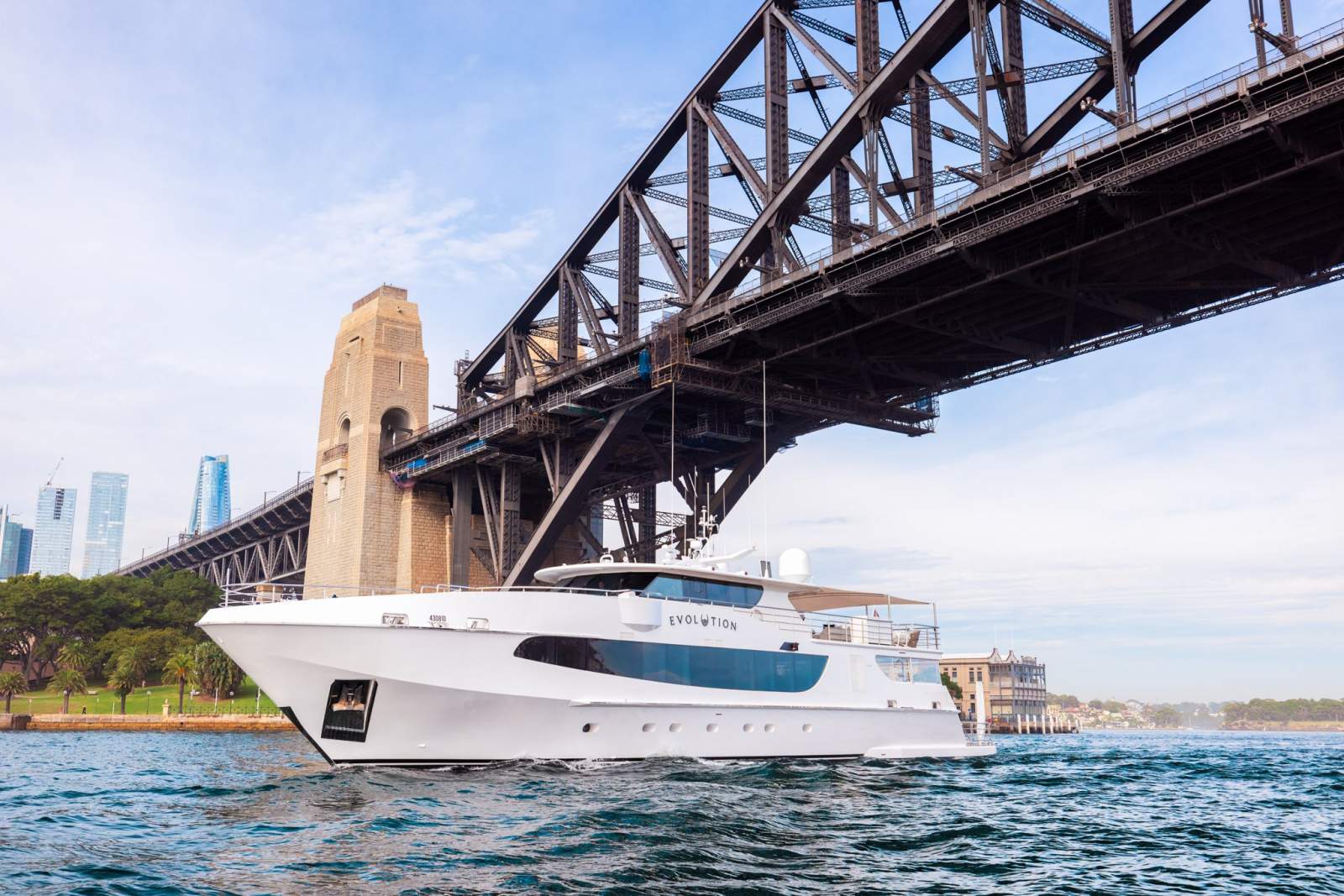 Oceanfast Motor Yacht 39m