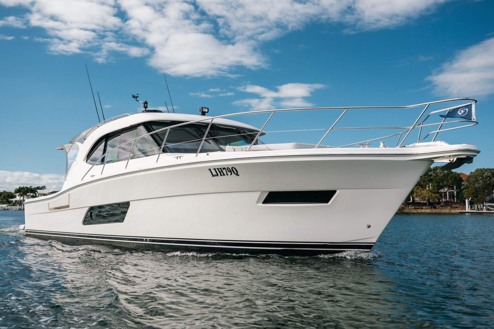 Riviera 445 SUV - Watermaker & Gyro Stabilizer