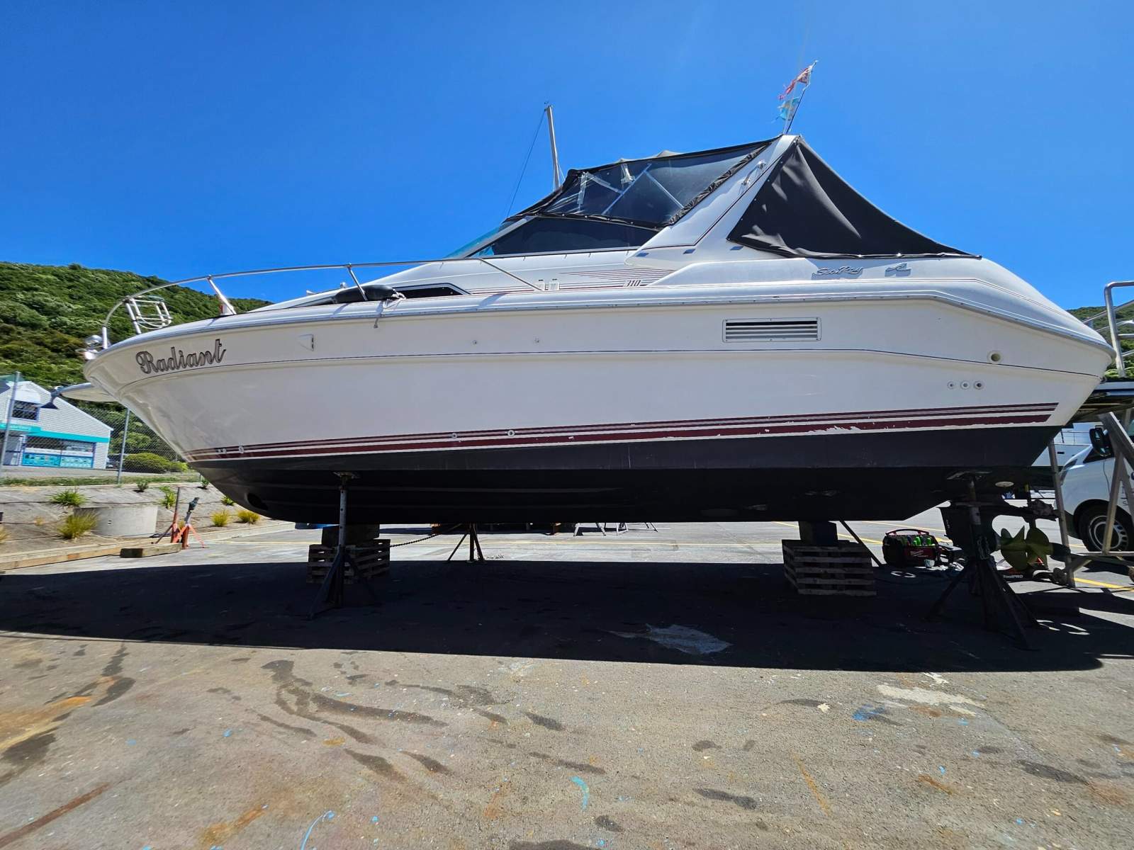 Sea Ray 310 Sport Cruiser