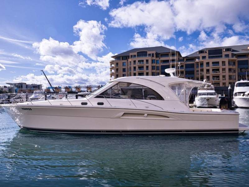 Riviera 48 Offshore Express
