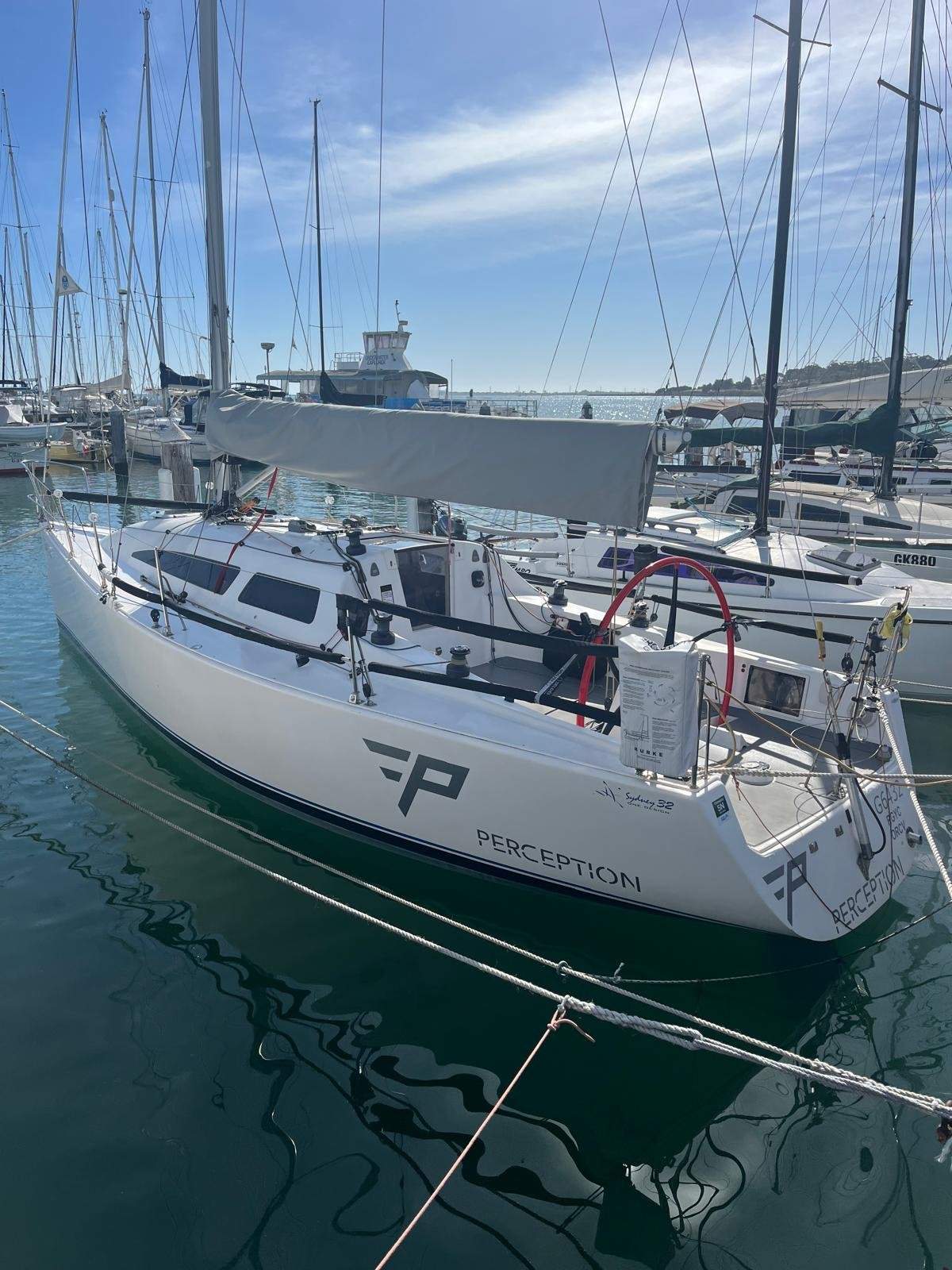 Sydney Yachts 32 Mast Head Kite