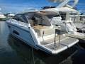 Sealine S330