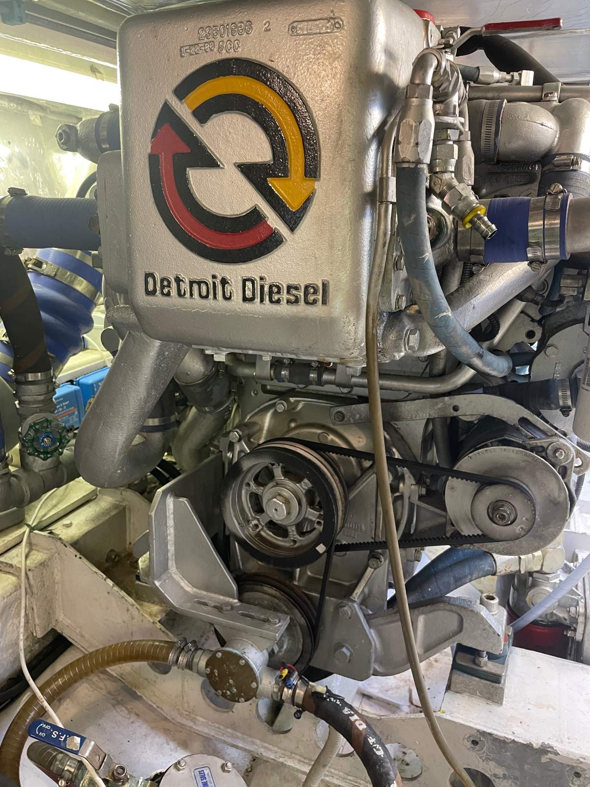 2 x Detroit 6V 92 450hp