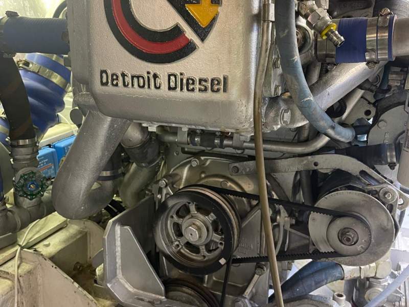 2 x Detroit 6V 92 450hp