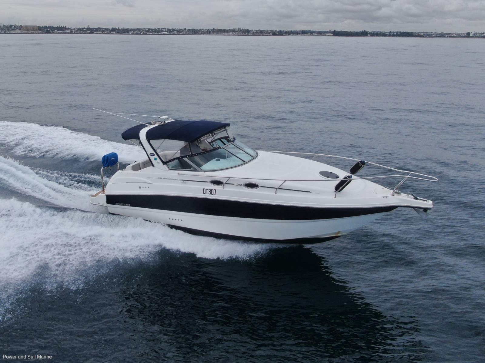 Mustang 3200LE Sportscruiser New Engines 2022 + Bowthruster