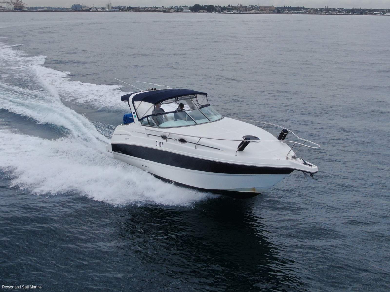 Mustang 3200LE Sportscruiser New Engines 2022 + Bowthruster