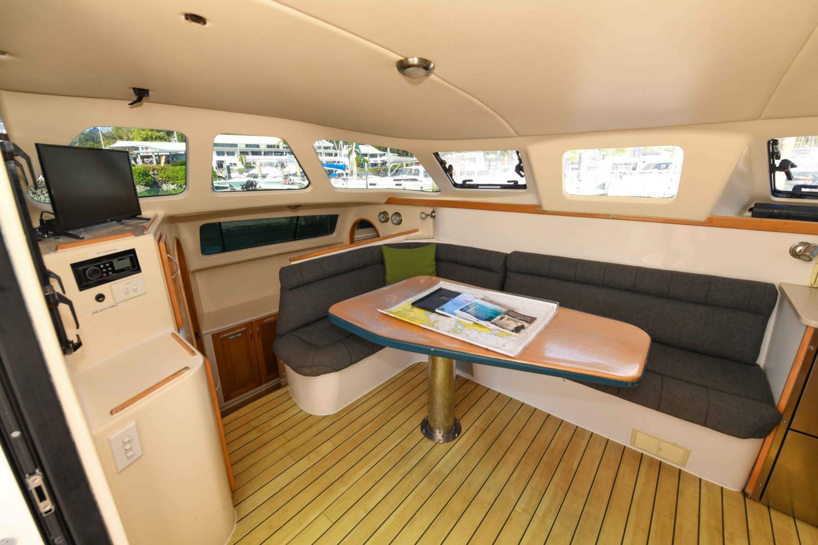 Lightwave 38 Po wer Catamaran