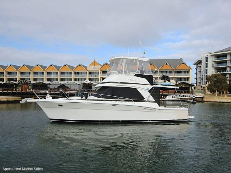 Riviera 34 Flybridge Cruiser *** EXTENDED TO 38' *** $252,000 ***