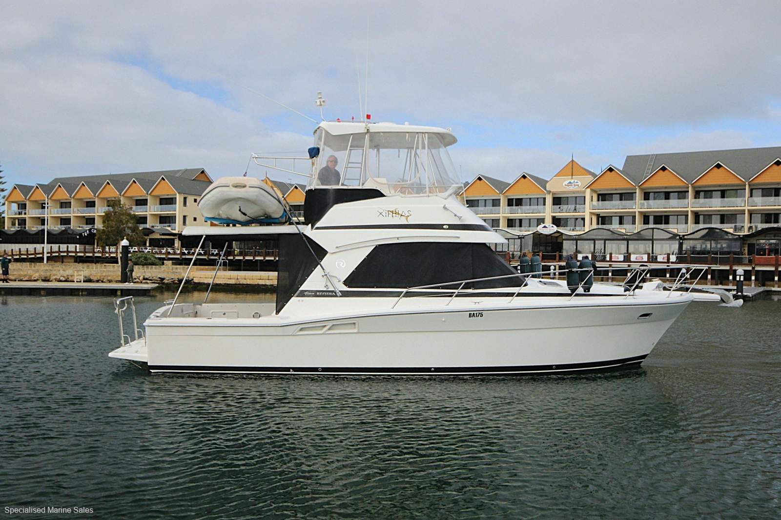 Riviera 34 Flybridge Cruiser *** EXTENDED TO 38' *** $252,000 ***