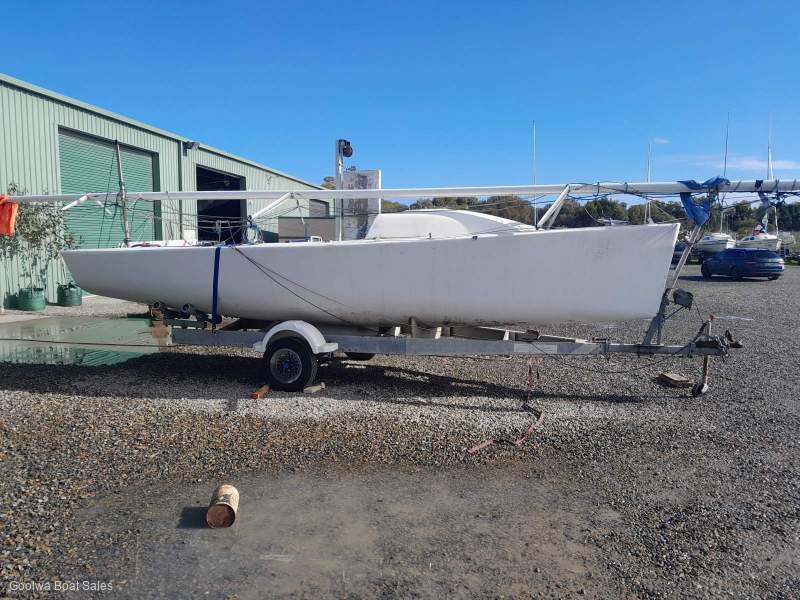 Humphreys Yacht Design H22 Sports Boat