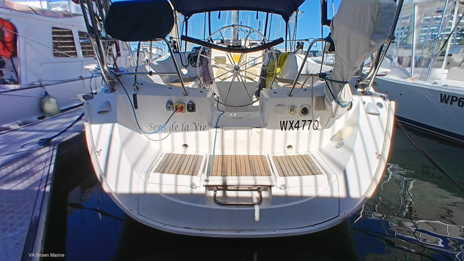 Beneteau Oceanis 440 Bluewater Practical, Comfortable, & Affordable:Walk-through Transom
