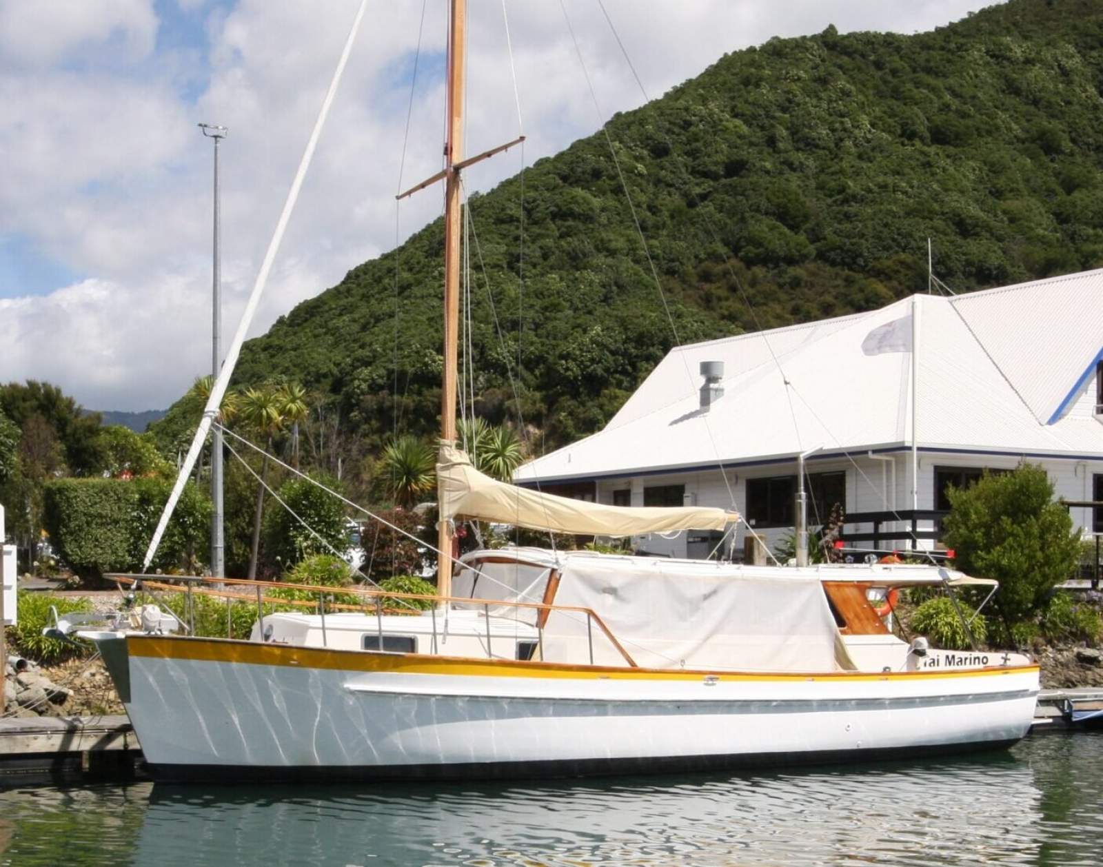 Kingfisher Classic Motor Sailer
