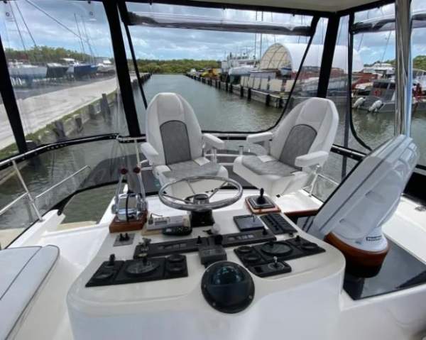 Thomascraft 40 Flybridge