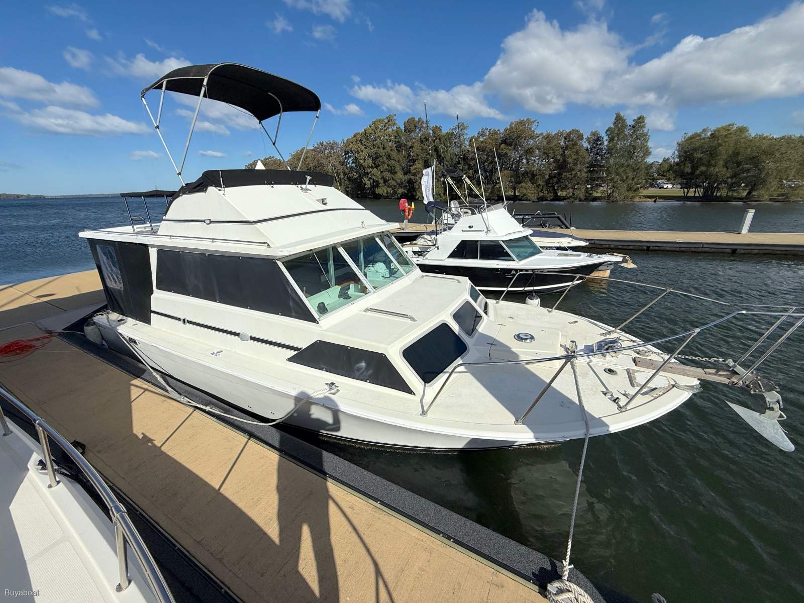 Riviera 30 Flybridge