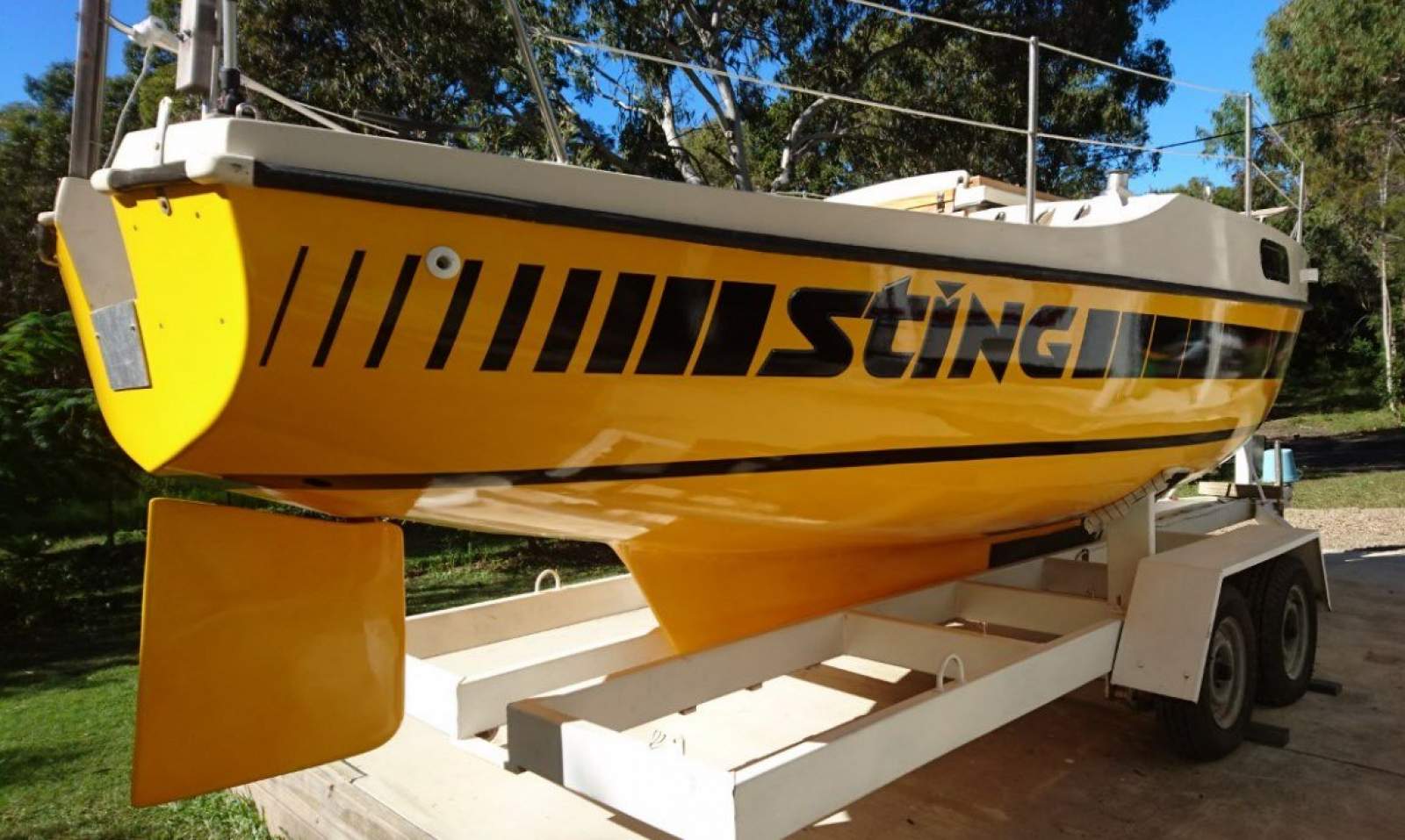 Hood 23 Shoal Draft