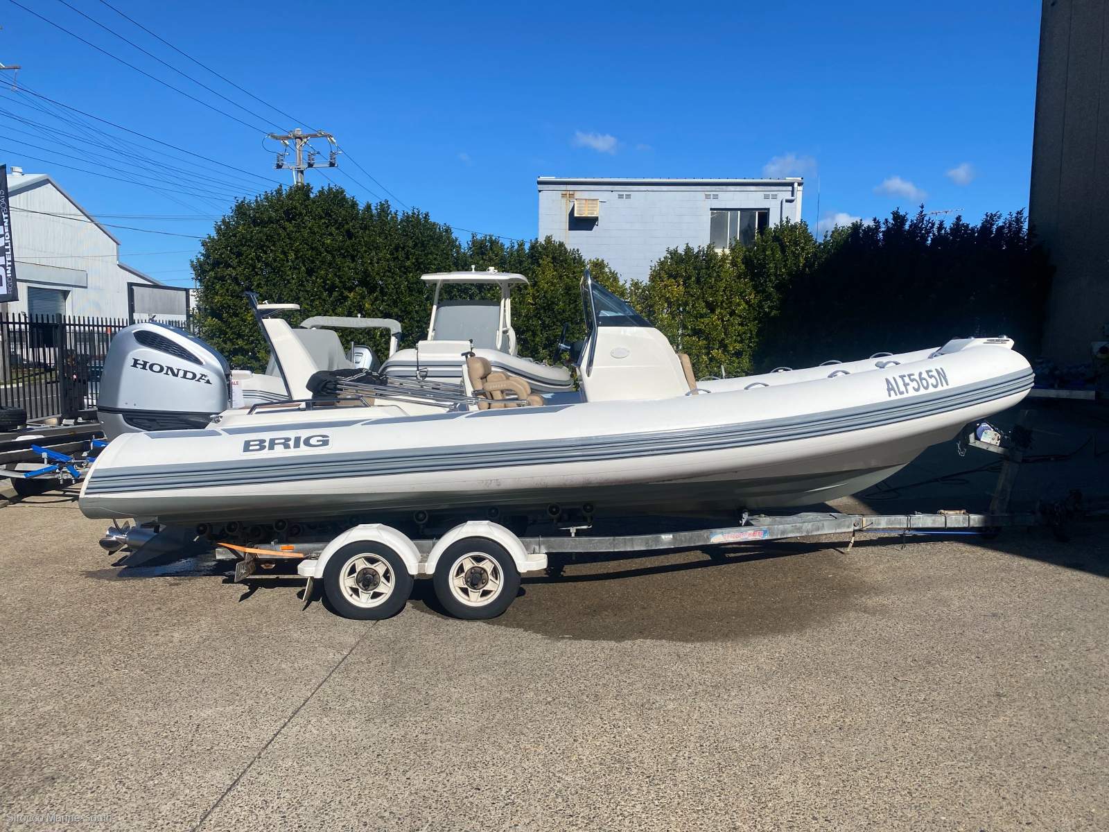 Brig Eagle 670