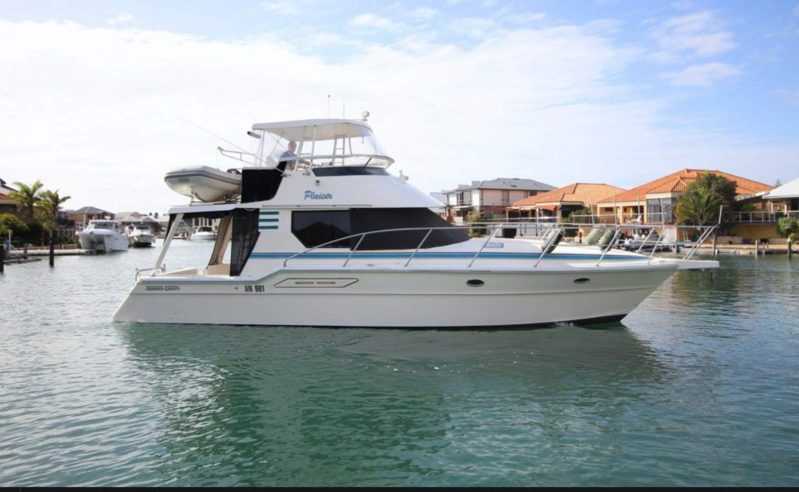 Thomascraft 38 Flybridge Cruiser