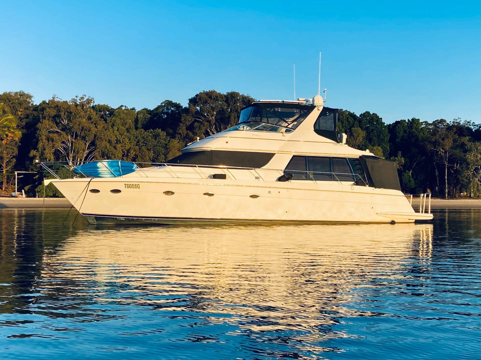 Carver 530 Voyager 530 Voyager Pilot House