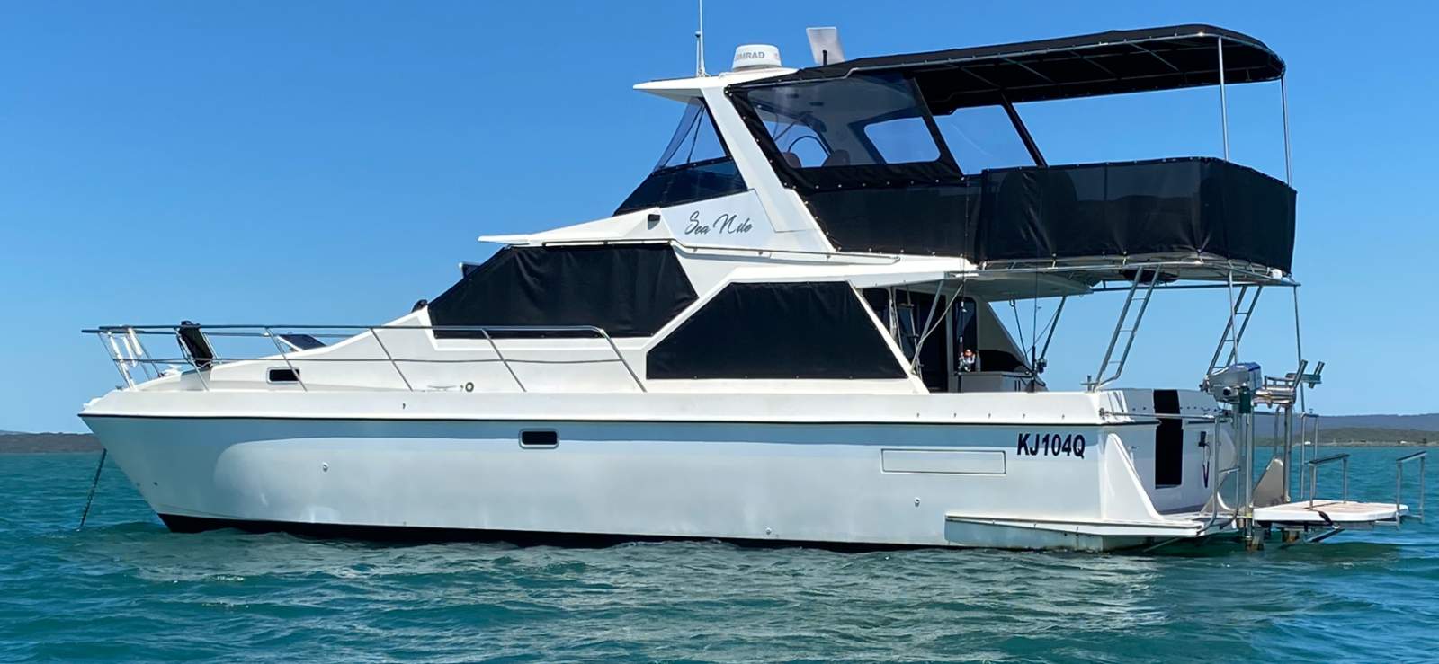 Ocean Trek 42 Flybridge