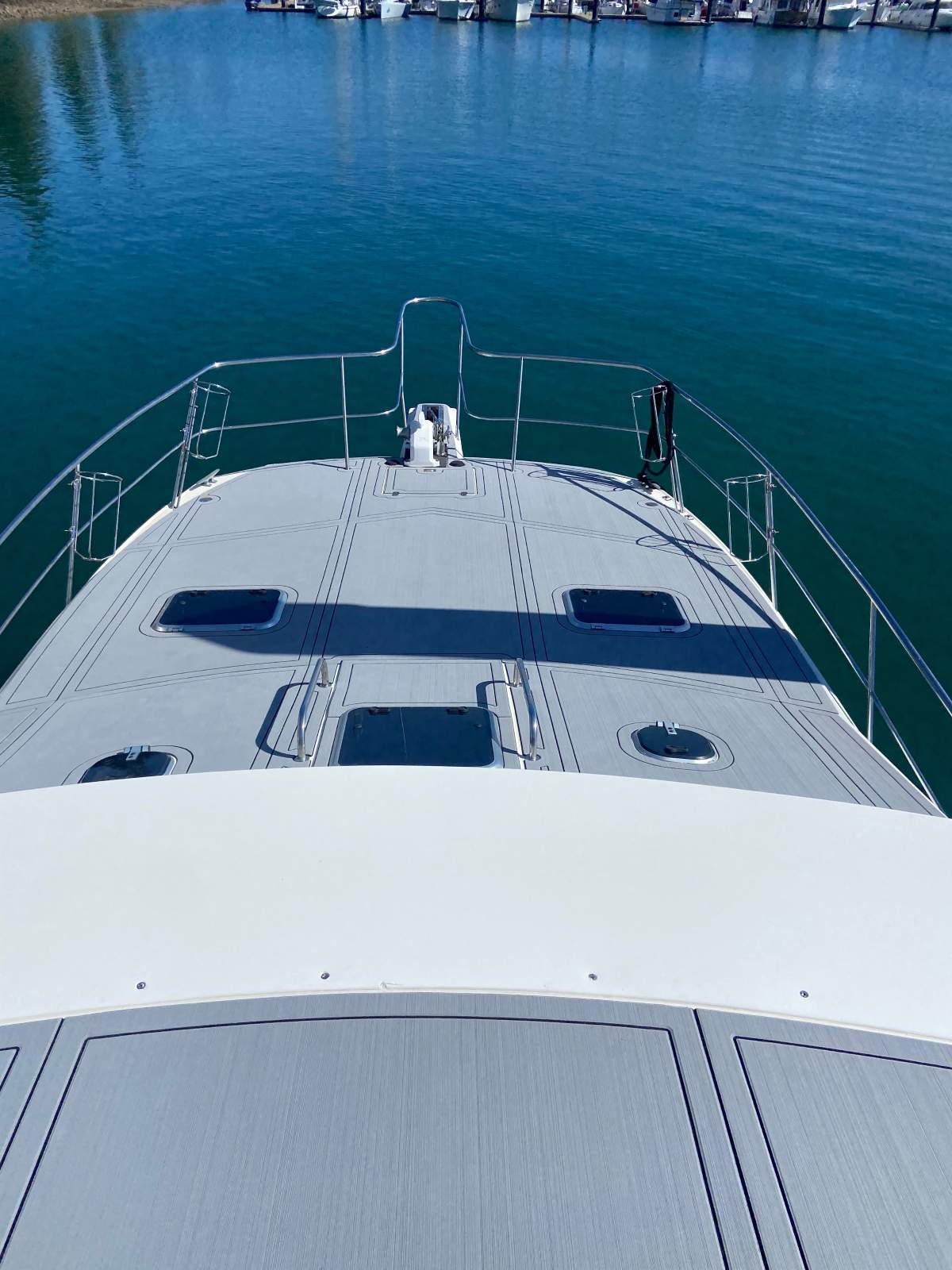 Ocean Trek 42 Flybridge