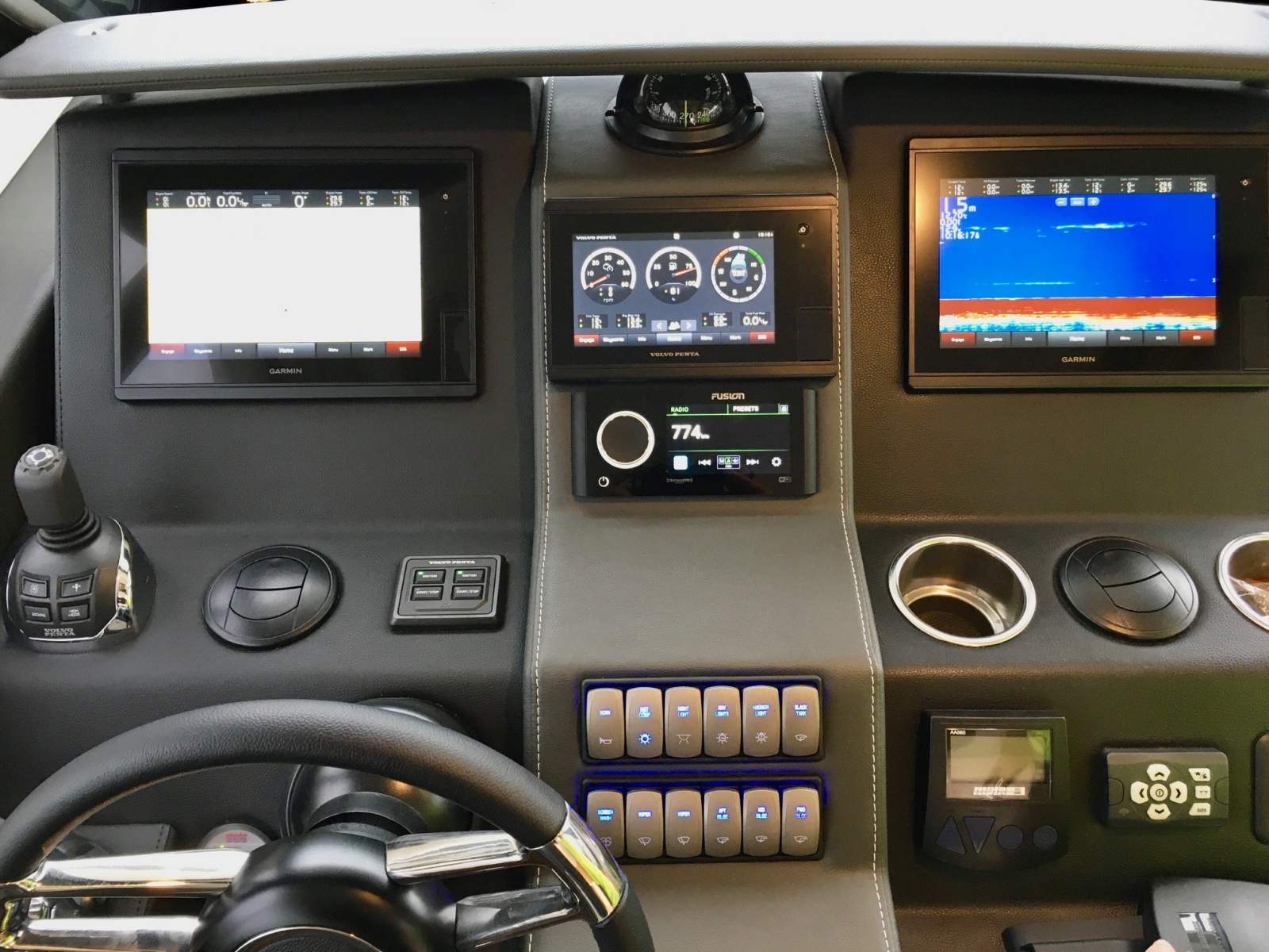  Riviera 395 SUV Boat Brokers of Tasmania