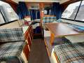 Cuddles 30 Flybridge Cruiser