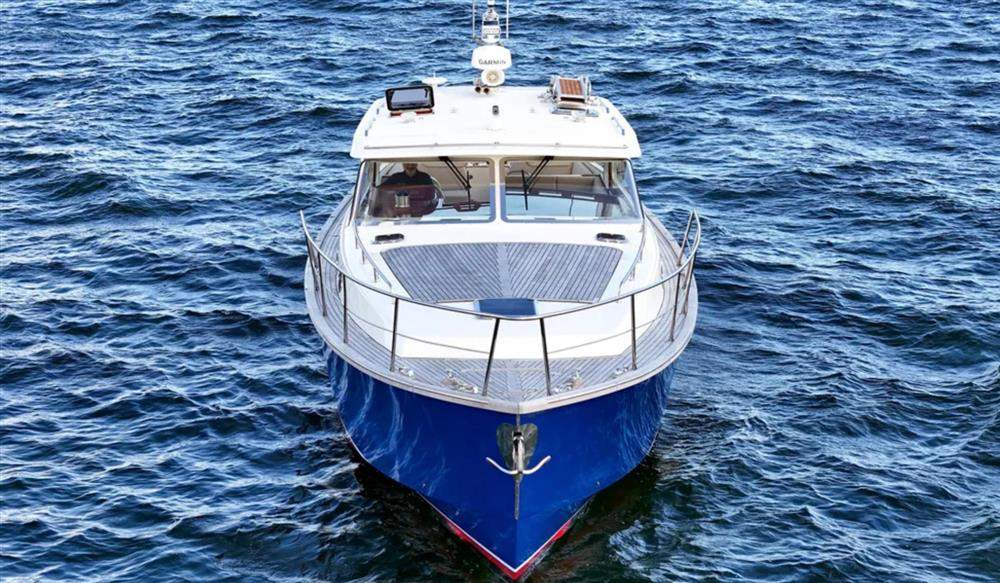 Custom Gentlemans Motor Yacht