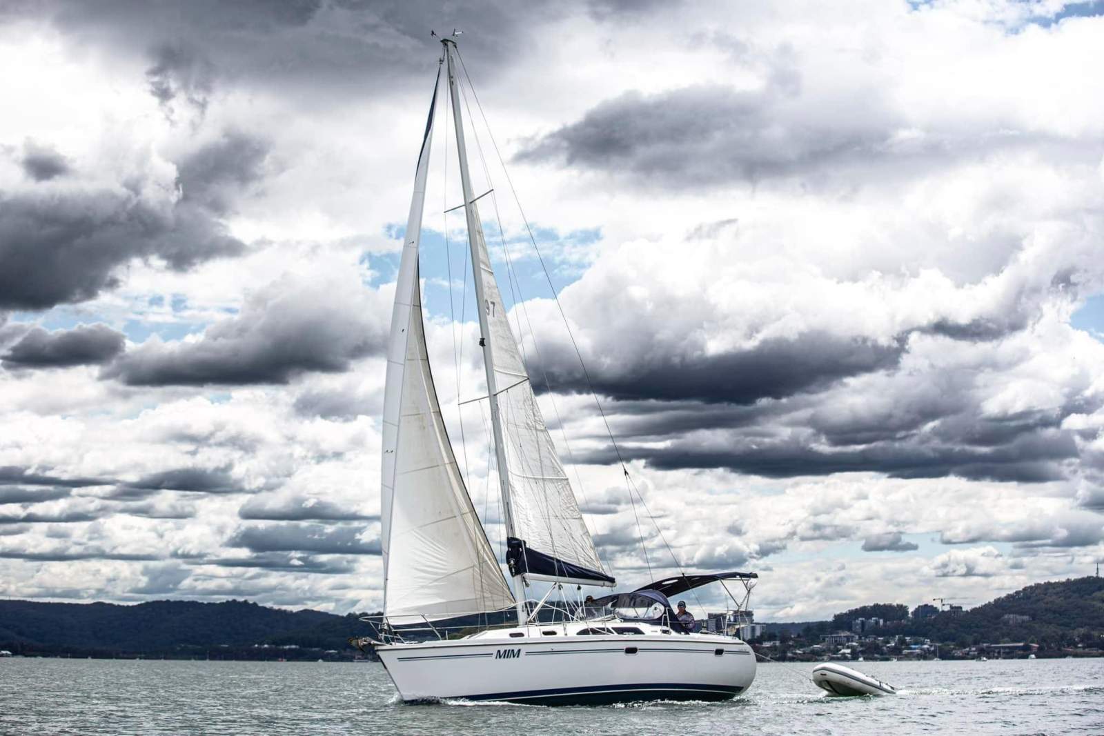 Catalina 350 2006 build