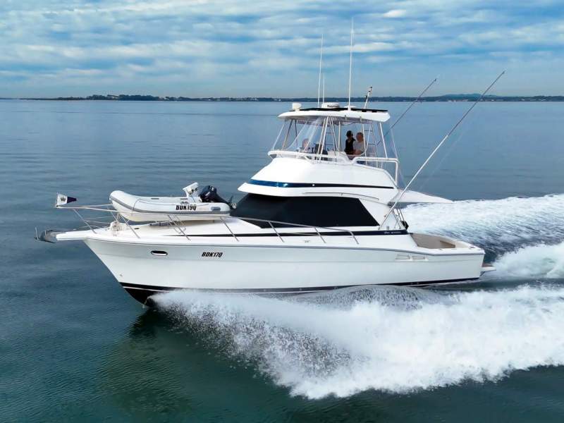 Riviera 36 Platinum Flybridge
