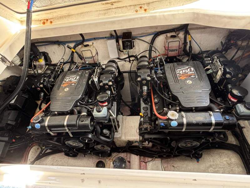 Mercruiser 350mpi Horizon Engines/Legs X 2 *NEW LONGBLOCK*