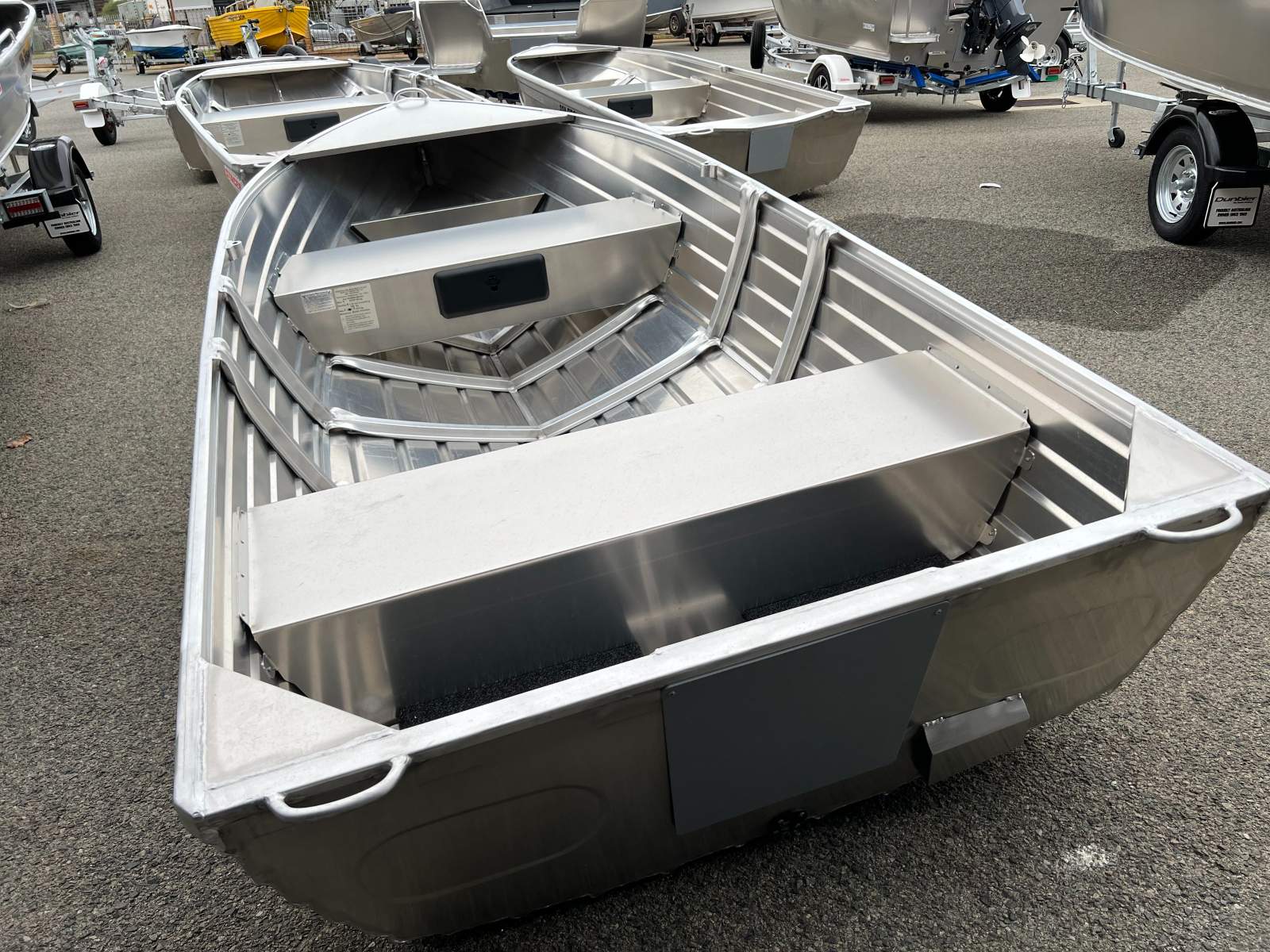 New Stacer 379 Seasprite