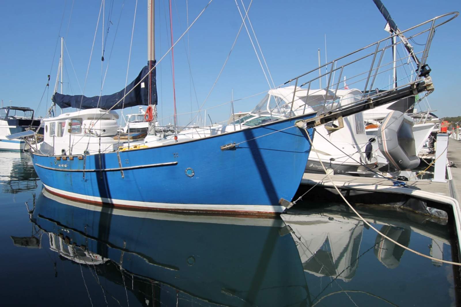 Dreadnought Cutter 32