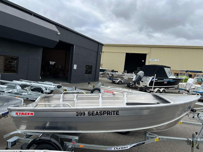 Stacer 399 Seasprite