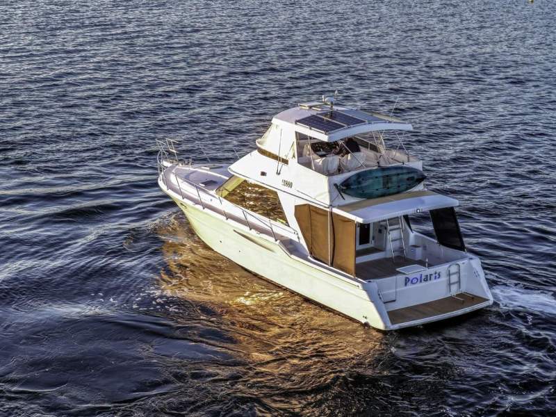 Thomascraft 43 Flybridge CRUISER IN PRISTINE CONDITION