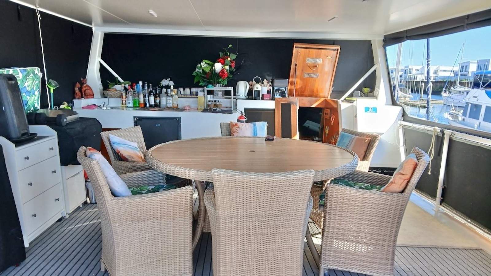 Meridian 48 Bay Cruiser