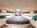 Cruisers Yachts 4270 Express Diesel Shaft Drive