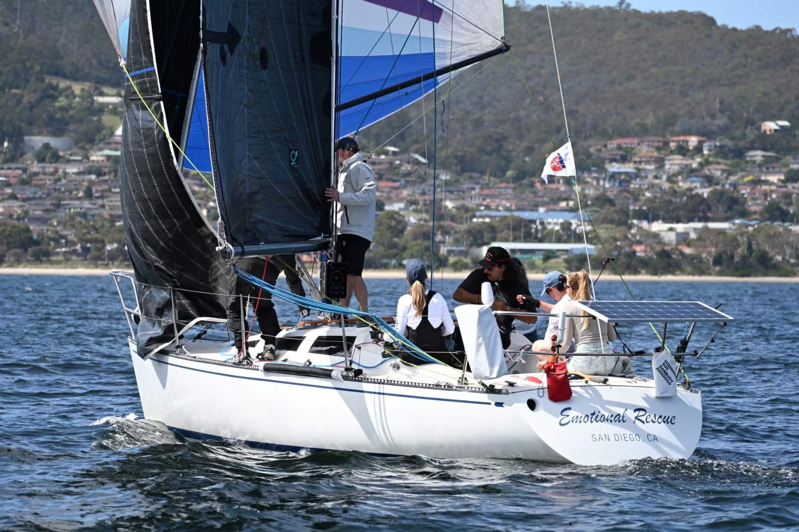 Hobie 33 RARE OPPORTUNITY! FAST, FUN, & OFFSHORE CAPABLE!