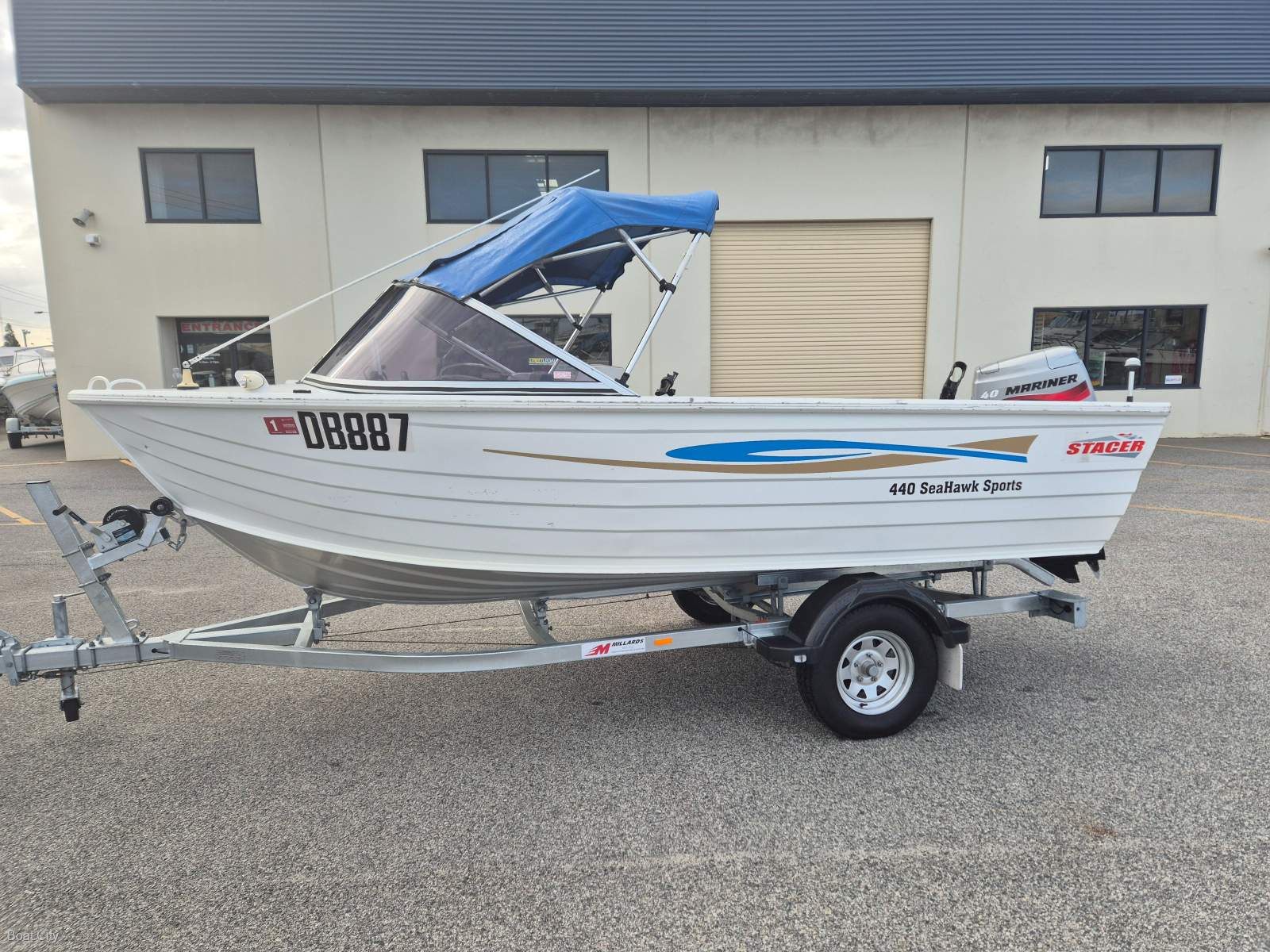 Stacer 440 Seahawk Sports Runabout