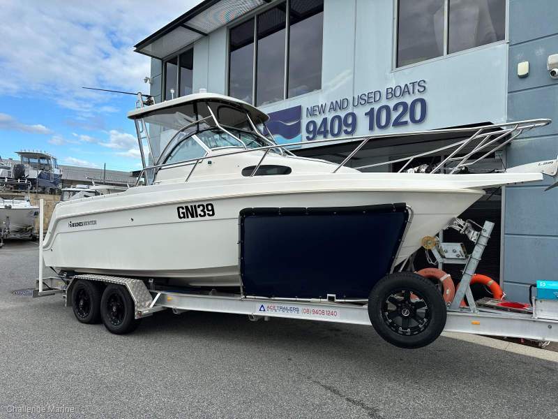 Haines Hunter 680 Patriot Stunning low hour package